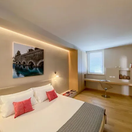 Time To Be - Luxury Centro Storico Apartment *