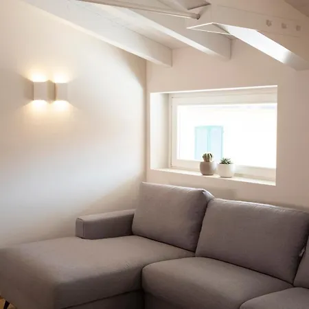 Time To Be - Luxury Centro Storico Apartment Peschiera del Garda
